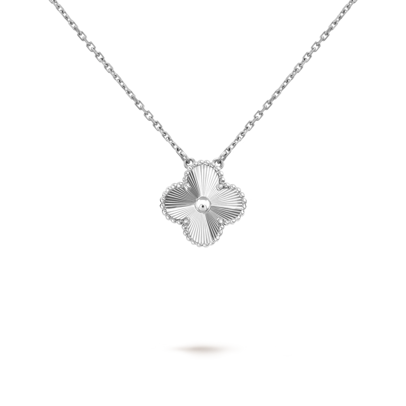 HalsketteVierblattrigerKleeLavish-Silber.png Necklace Four-leaf Klee Lavish - Silver - Image 1