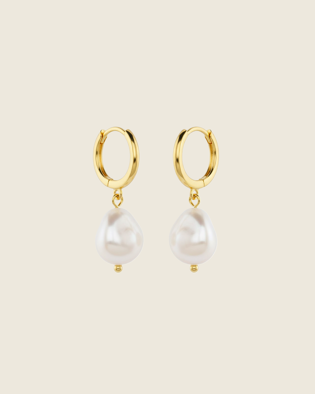 firstimage_61c88ca6-e807-4c0c-adfb-c01f69a8fb1d.png Vea Earrings - Image 1